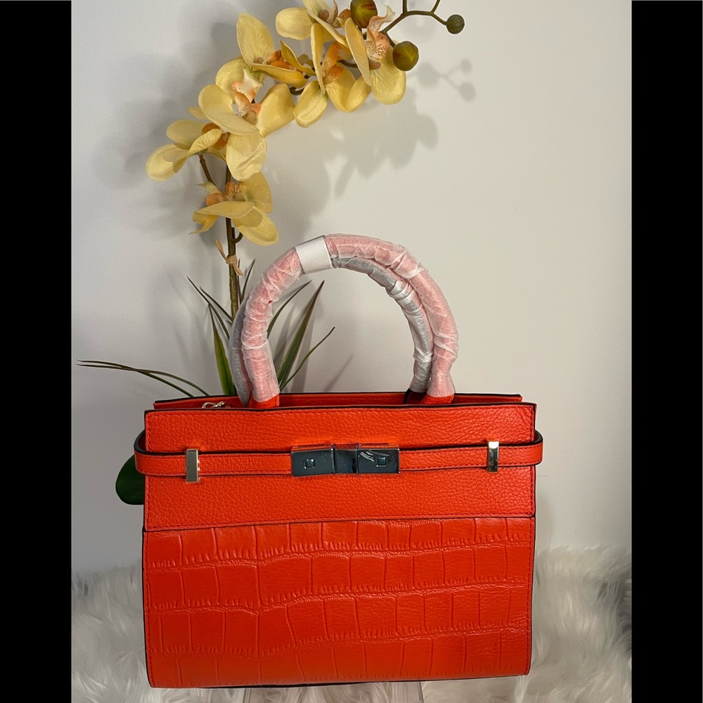 SATCHEL TEXTURED GENUINE LEATHER BAG๐๐ - Picture 1 of 5